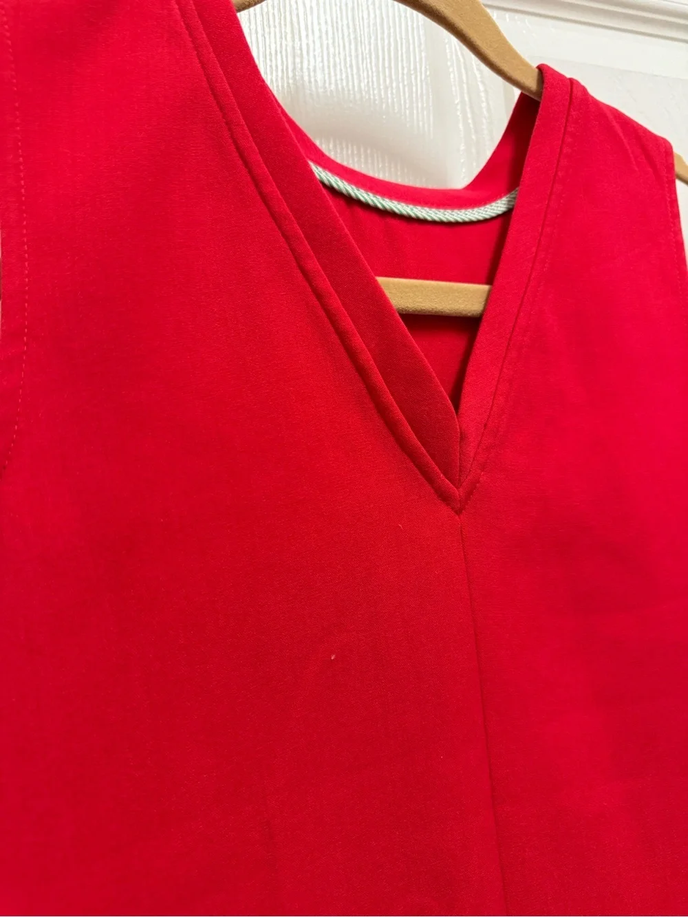 Vineyard Vines Bright Red Sleeveless Ruffle-Hem Dress